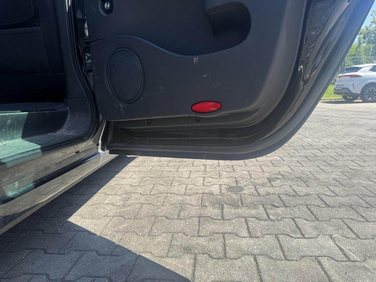Renault Espace 4 original T&uuml;r hinten rechts NV676 Schwarz Rohbau Bj.2011